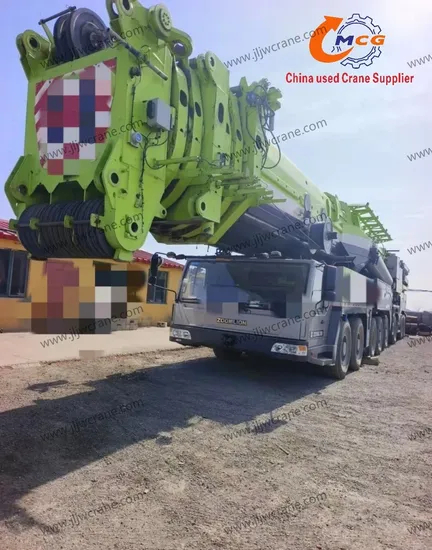 Une grue de camion d'occasion du Zoomlion de 800 tonnes rentable 2020 est disponible en pré-commande.