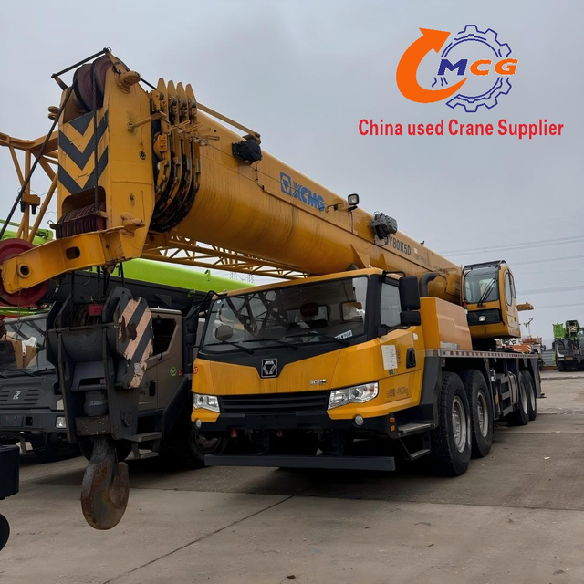 Grue sur camion d'occasion Premium 2021 XCMG 80 tonnes